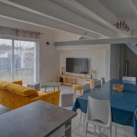 Maison 10p, Salle Jeux, Zoo 9min, 4ch Holiday home